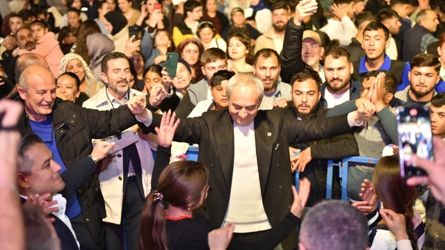 Kepez'de Dünya Romanlar Günü'ne özel 'Roman Gecesi'