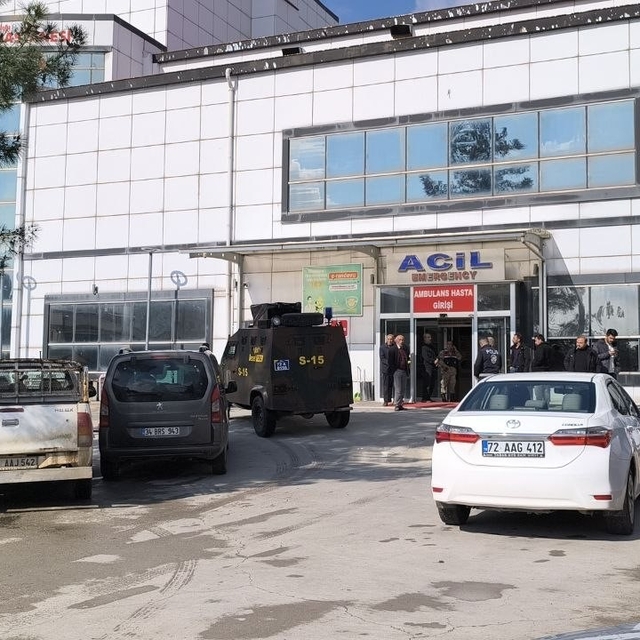 Gercüş'te bıçaklı kavga: 1 ölü