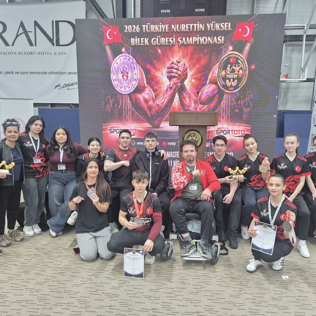 Bilek güreşinde Eskişehirli 3 sporcu Türkiye'yi temsil edecek