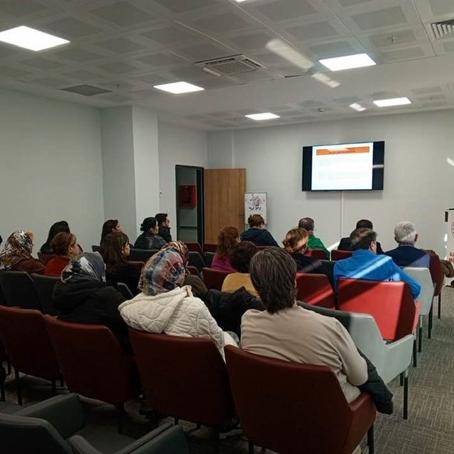 Aydın'da vatandaşlara koruyucu aile eğitimi