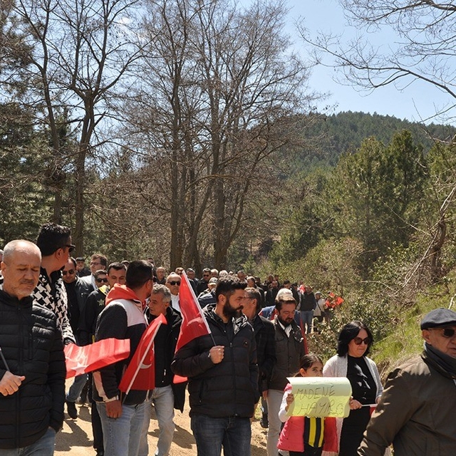 Buldan'da göstericiler maden sahasında yürüyüş gerçekleştirdi