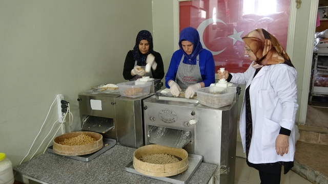 Misafirlerine yaptığı yuvalama hayatını değiştirdi
Tavsiye üzerine açtığı işletmede siparişlere yetişemiyor
