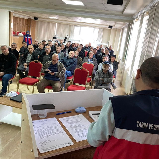 Tavşanlı'da üreticilere bitki koruma eğitimi