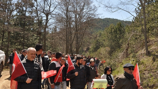 Buldan'da göstericiler maden sahasında yürüyüş gerçekleştirdi
