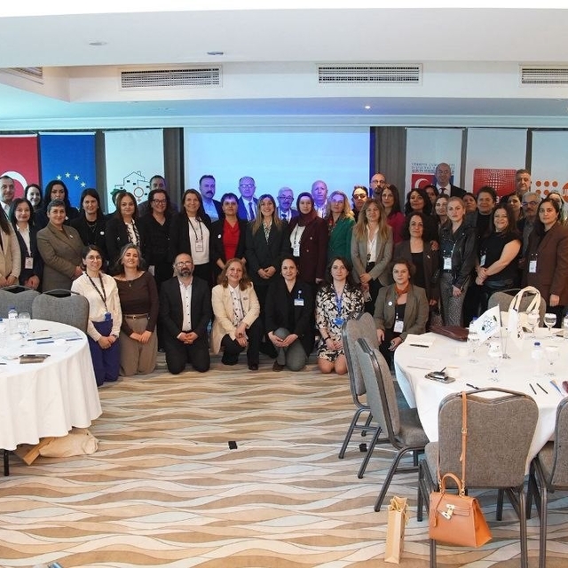 Denizli'nin eşitlikçi yerel yönetim vizyonu çalıştayda yer aldı