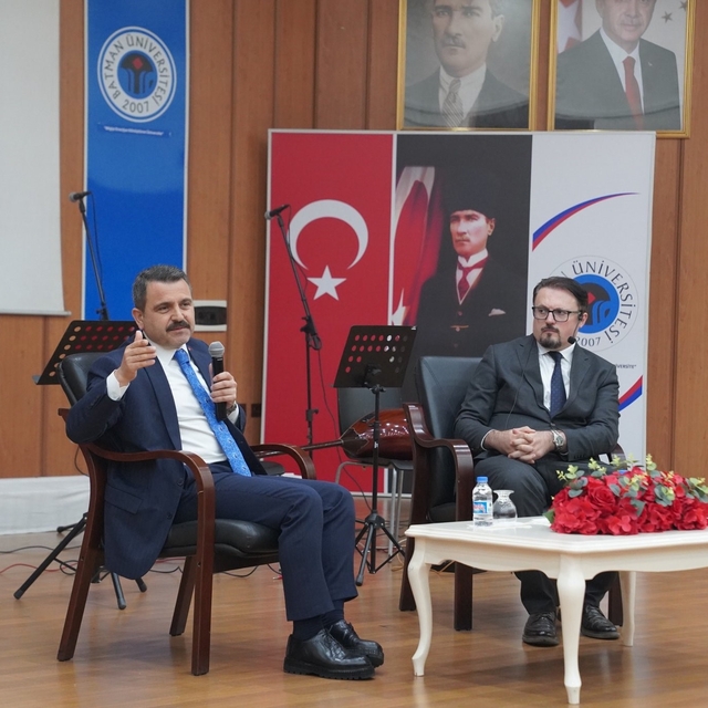 Çanakkale'den Bitlis'e 'Bir Milletin Fedakârlığı, Bir Bayrağın Hürriyeti' s...