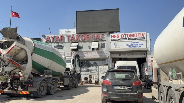 Gebze'de iş yerinde yangın çıktı