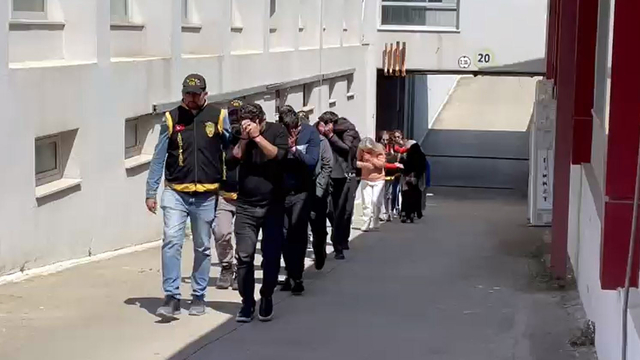 Adana'da masaj salonlarına 'fuhuş' operasyonu; 9 tutuklama