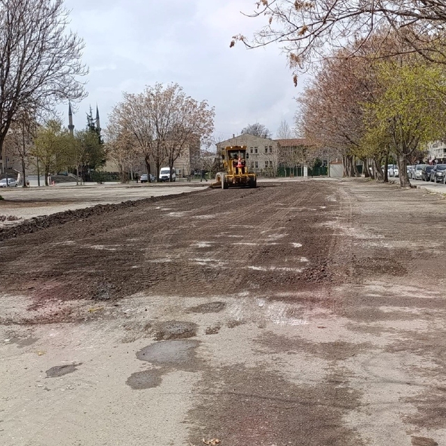 Başkan Çolakbayrakdar: "Her sokağa konfor, her mahalleye değişim getiriyoru...
