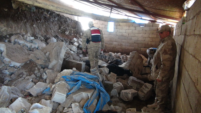 Kilis'te ahır çöktü; 40 koyun öldü