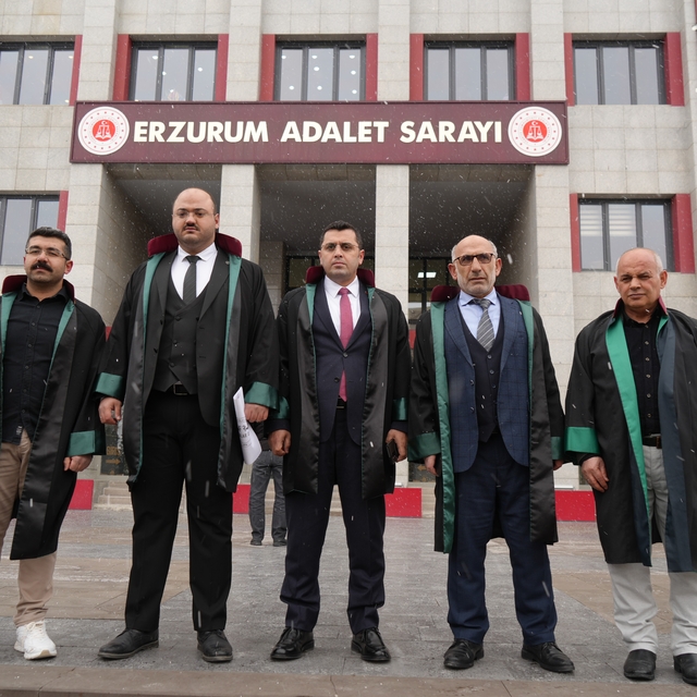 Erzurum'da Hukukçular Derneği'nden İsrail'e yasa tepkisi
