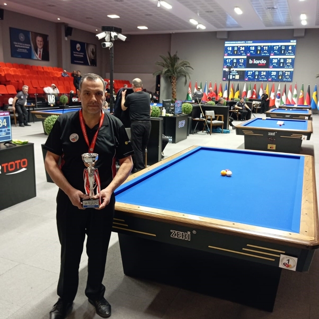 Elazığlı sporcu Yetkin Çelikel 3 bant bilardoda Türkiye üçüncüsü oldu