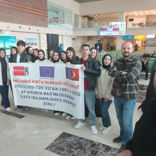 Karakoçanlı öğrenciler demans hastalığı üzerine Avrupa stajını sürdürüyor