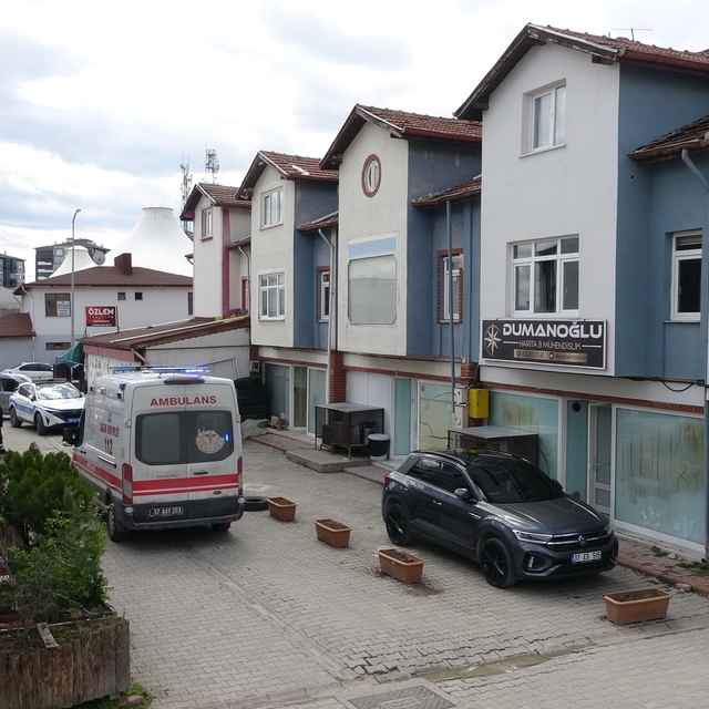 Komşular ihbarda bulundu, polis çilingirle kapıyı açtı: Günlerdir kayıp ola...