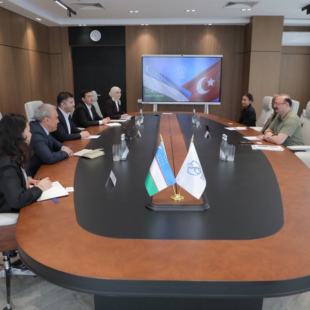 Rektör Hacımüftüoğlu'ndan Özbekistan'da kritik ilaç zirvesi
Stratejik ilaç...