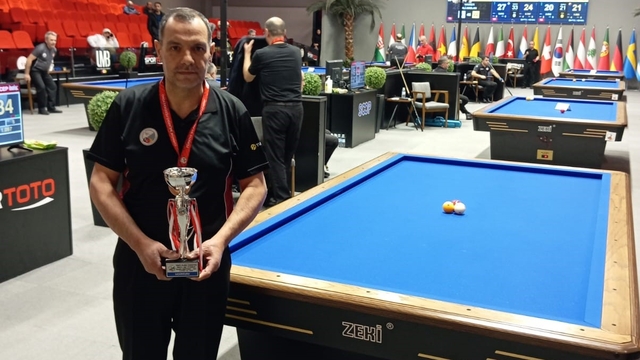 Elazığlı sporcu Yetkin Çelikel 3 bant bilardoda Türkiye üçüncüsü oldu