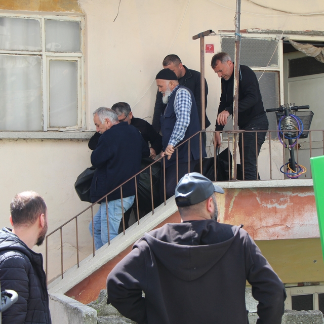 Aynı evde 11 yıl arayla ikinci soba faciası: Bu kez baba ve oğlu hayatını k...