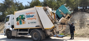 Gülnar ilçesinde çöp konteynerleri yenilendi