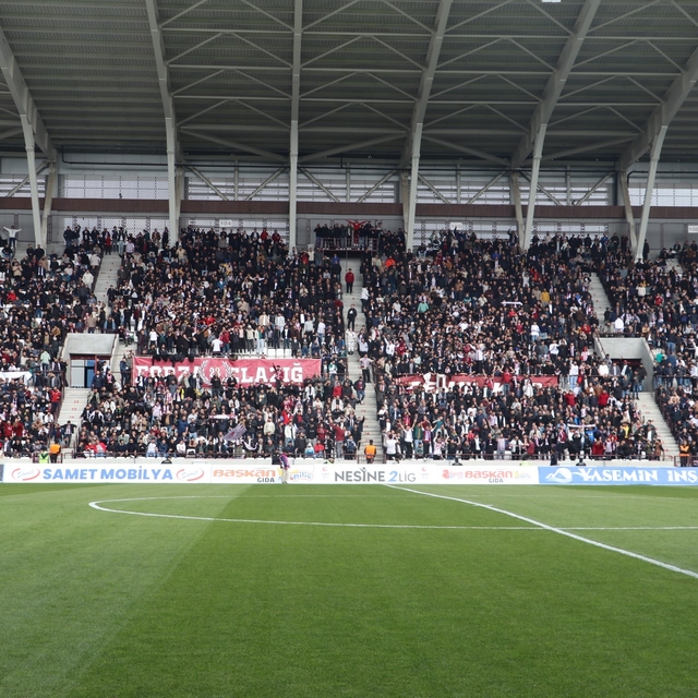 Elazığspor, şehirde bayrak seferberliği başlattı