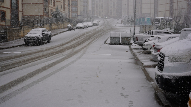 Şırnak'ta kar yağışı etkili oldu