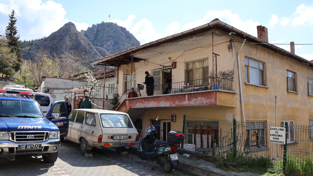 Amasya'da sobadan sızan karbonmonoksit gazından zehirlenen baba ile oğlu öldü