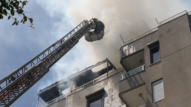 Antalyaspor'un eski yöneticisinin evinde yangın