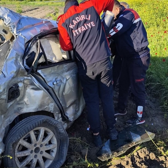 Sabah mesaiye giderken kaza yapan genç kadın hayatını kaybettı