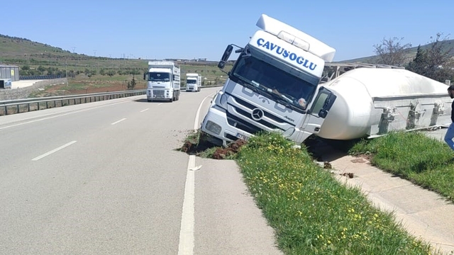Kilis'te beton mikseri devrildi