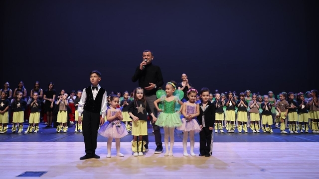 Denizli Büyükşehir'in 23 Nisan etkinlikleri miniklerle başladı