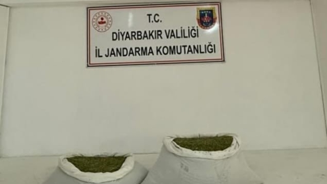 Diyarbakır'da 14 buçuk kilo uyuşturucu ele geçirildi