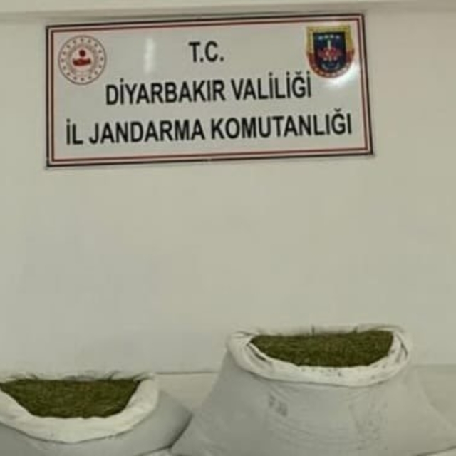 Diyarbakır'da 14 buçuk kilo uyuşturucu ele geçirildi