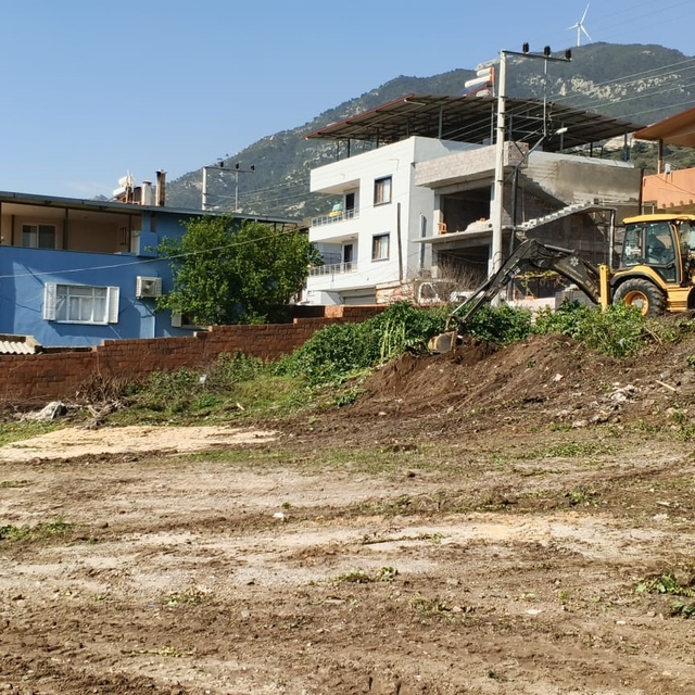 Söke Belediyesi, ilçe genelinde çalışmalarını sürdürüyor
