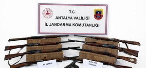 Jandarma'dan ruhsatsız silah operasyonu