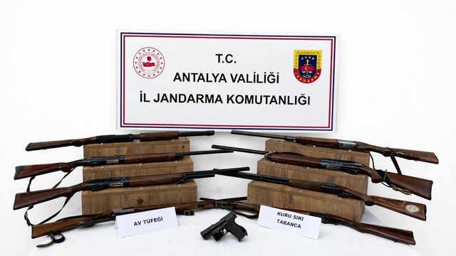 Jandarma'dan ruhsatsız silah operasyonu