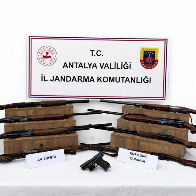 Jandarma'dan ruhsatsız silah operasyonu