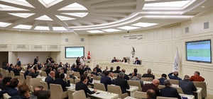 Büyükşehir Meclisi'nde Bakan Tekin'e paye, çiftçiye destek