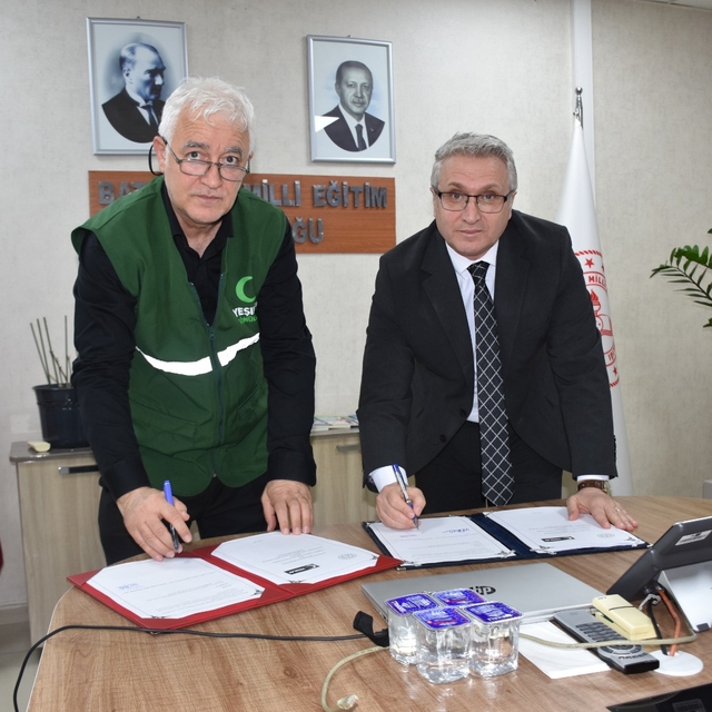 Batman'da İl Milli Eğitim Müdürlüğü ve Yeşilay Şubesince işbirliği protokol...