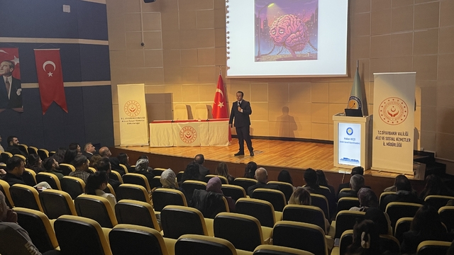 Diyarbakır'da ANKA Çocuk Destek Programı 3.0 Uygulayıcı Eğitimleri başladı