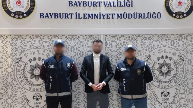 Bayburt'ta göçmen kaçakçılığı operasyonunda 1 kişi tutuklandı