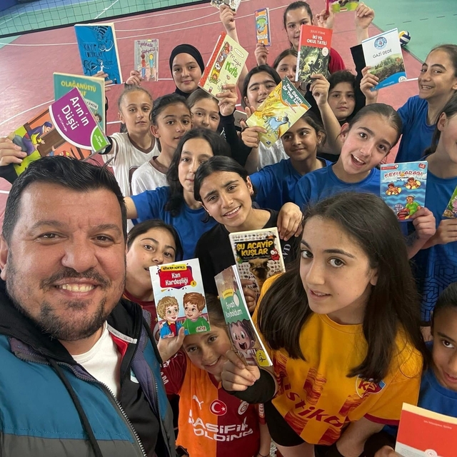 Tomarza'da spor ve kitap bir arada