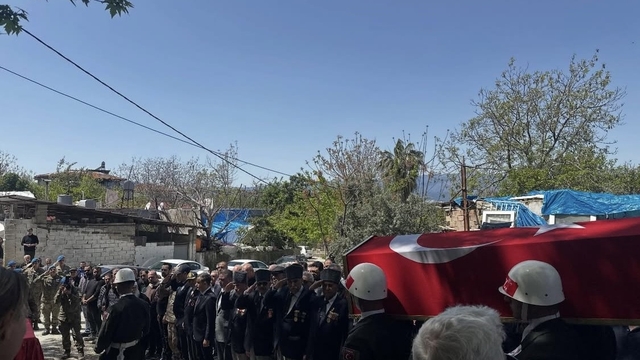 Defne'de Kıbrıs Gazisi son yolculuğuna uğurlandı