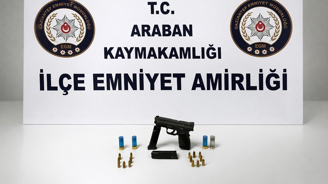 Araban'da şüpheli araçta ruhsatsız silah ele geçirildi: 1 gözaltı