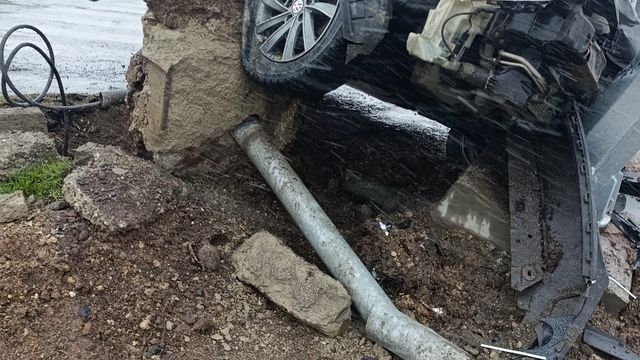 Patnos'ta yağışlı hava kazayı beraberinde getirdi:2 yaralı