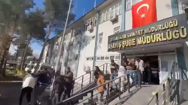 Diyarbakır merkezli 4 ilde dolandırıcılara 'Suflör' operasyonunda 10 tutuklama