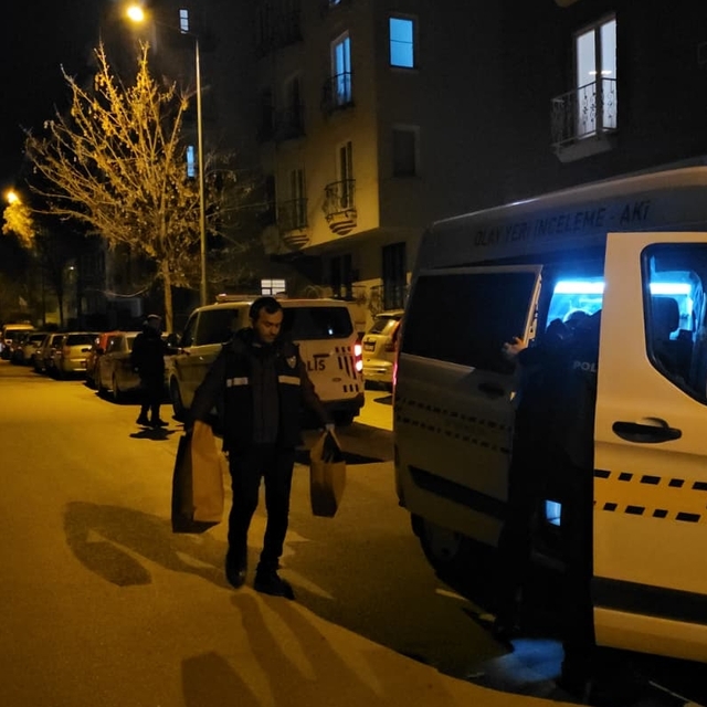 Çorum'da komşular arasında "gürültü" nedeniyle çıkan kavgada 3 kişi yaralan...