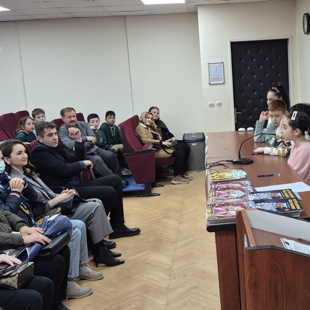 Minik yazarlardan büyük davranış: Kitaplarını sattılar, köy okuluna umut ol...