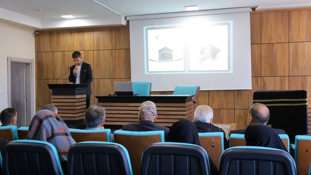 Bayburt'ta hacı adayları seminerde bilgilendirildi