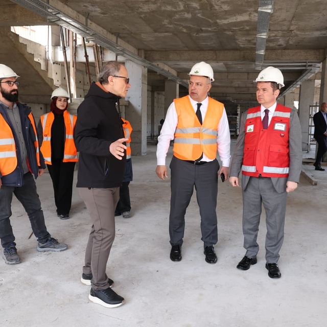 Osmangazi'ye dev bir hizmet daha kazandırılıyor
Osmangazi'de kreş ve sağlık...