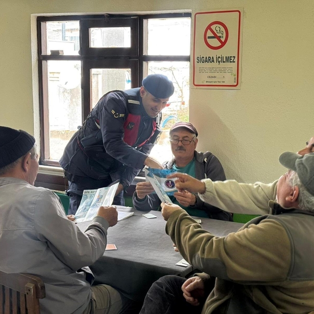 Çanakkale'de jandarmadan köylerde dolandırıcılık ve hırsızlığa karşı bilgil...