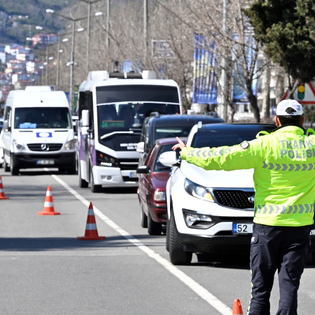 Ordu'da bir haftada 17 binden fazla araç ve sürücüsü denetlendi